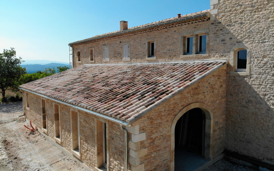 Réhabilitation d’un mas à Gordes (84)